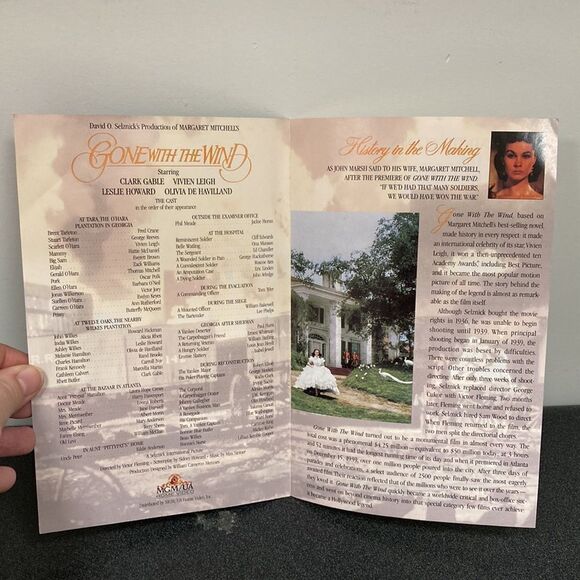 Gone with the Wind Deluxe Edition 2 VHS Cassette Tape in Slip Sleeve - Picture 6 of 10